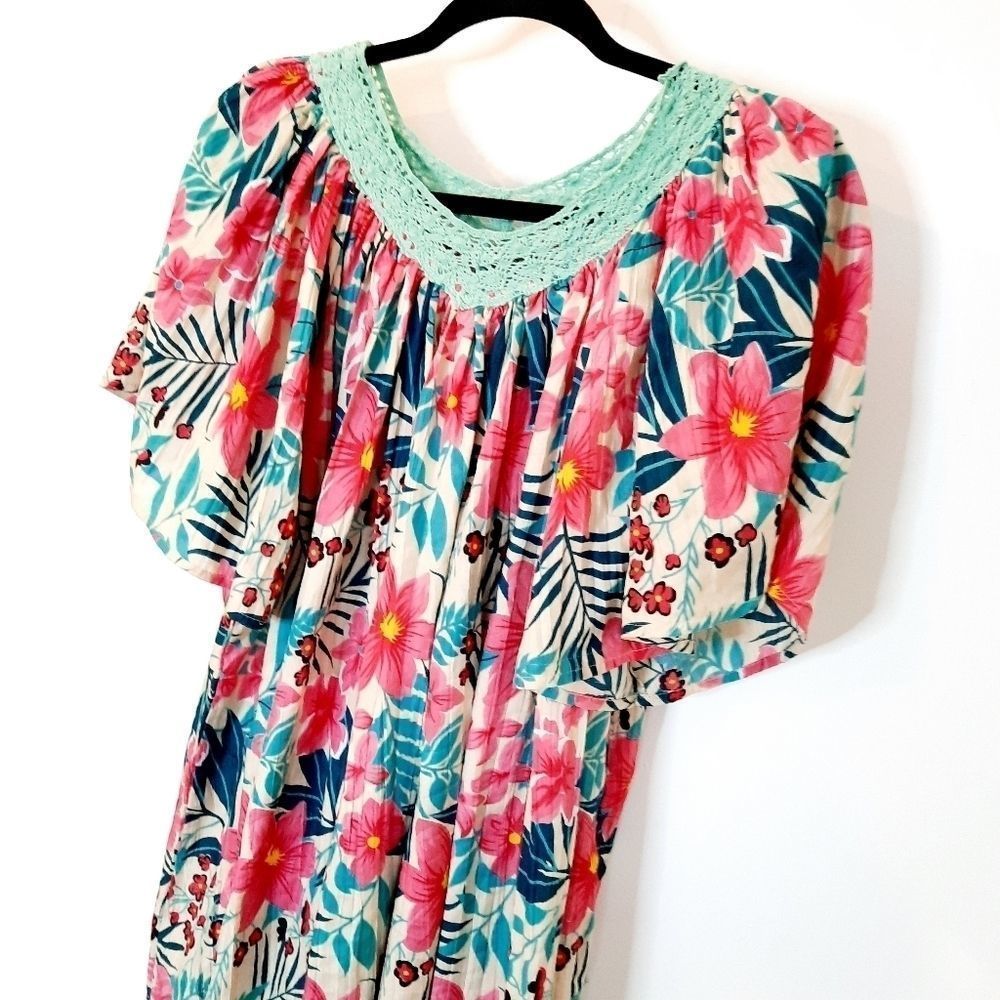 Vintage Mumu Fits size Small Medium Large Tropical Print Crocheted Neck - Picture 3 of 5